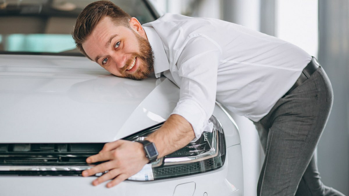 Достаточно достойна. Девочка и море. Достаточно достойна. Достаточно и достойна. Достойные картинки.