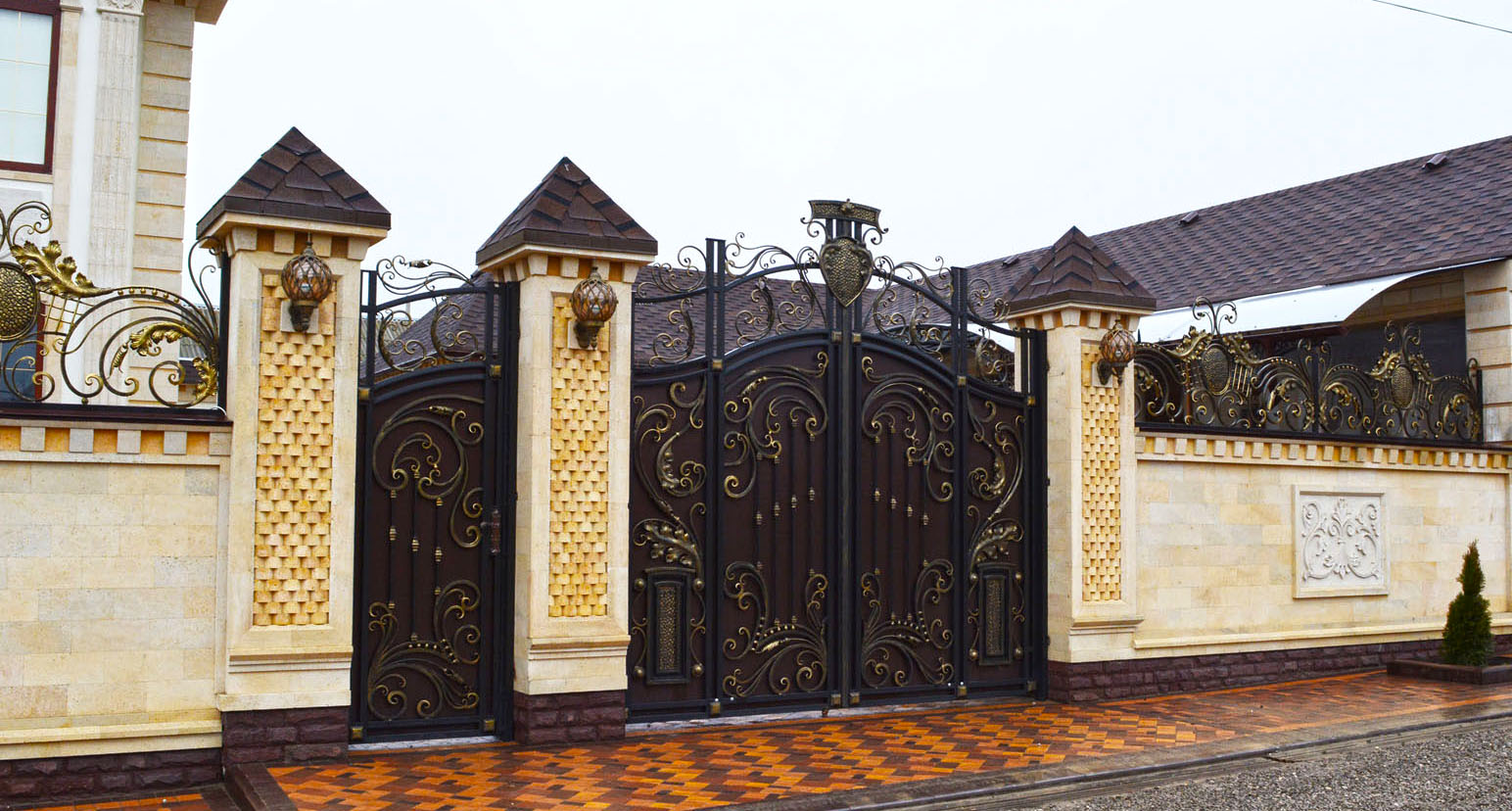 Дворцовые ворота Дагестан