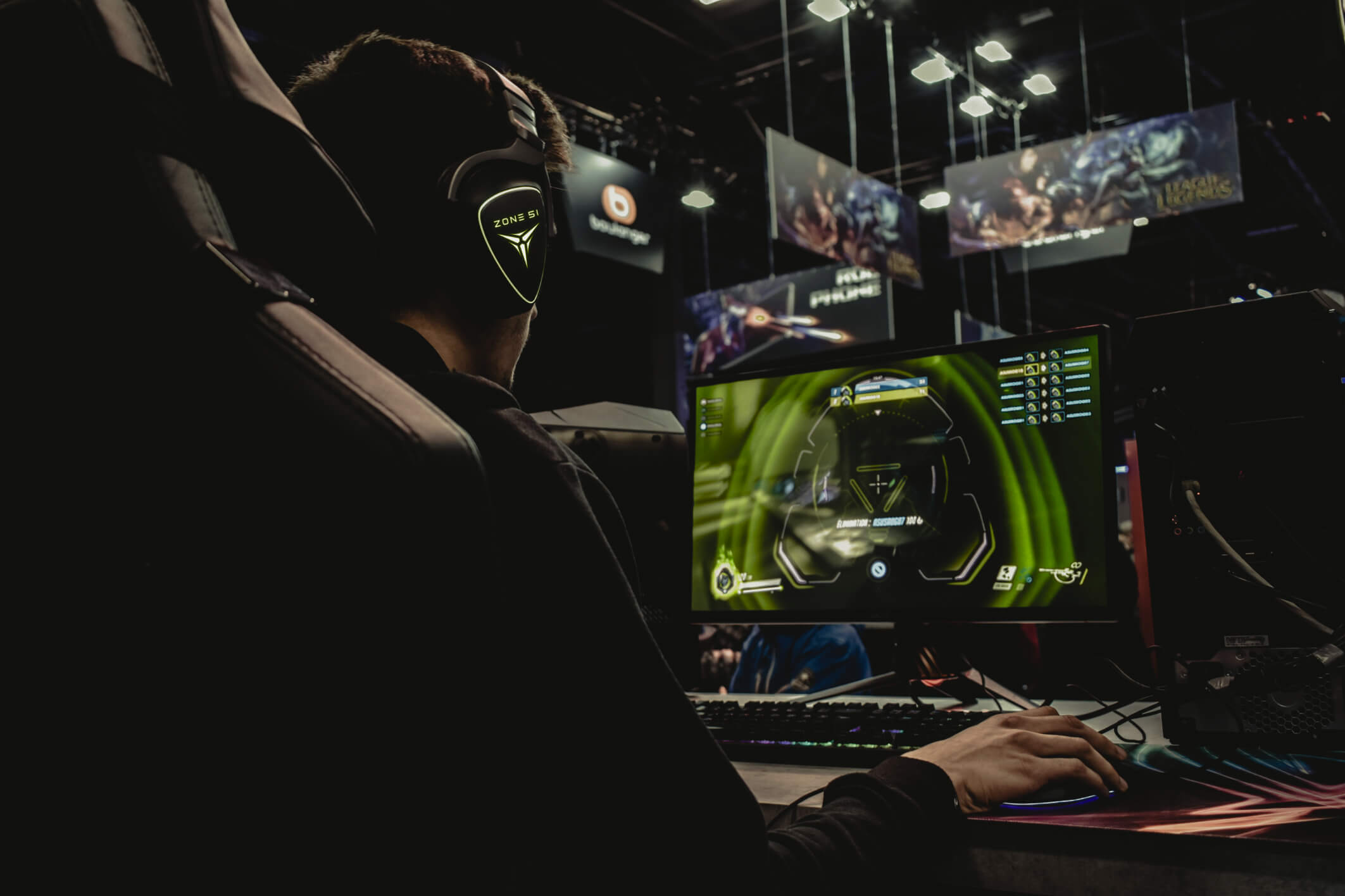 Оборудование компьютерного клуба