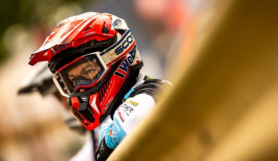 В каких шлемах разрешено ездить в Германии, Австрии и Швейцарии?