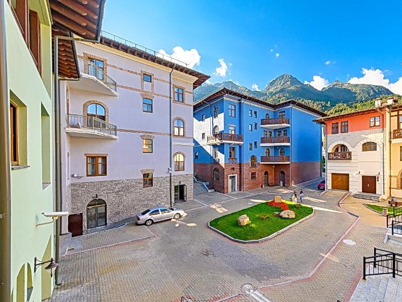 Апартаменты на Поляна 960 (отражено по горизонтали)