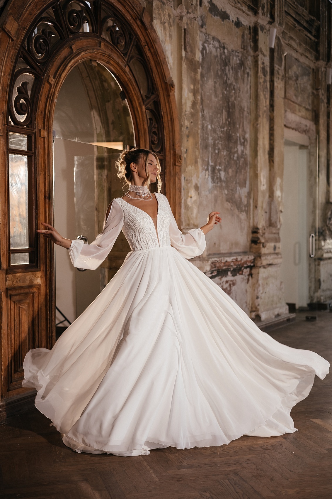 платье свадебное легкое с длинными рукавами