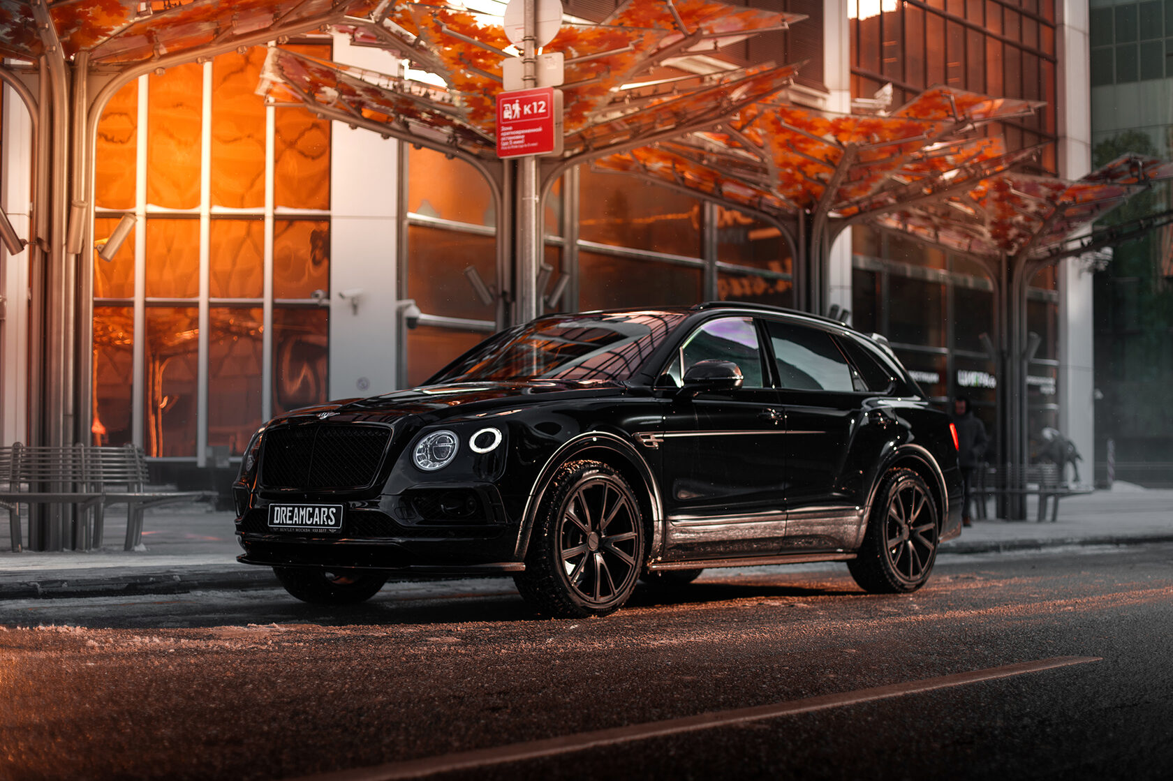 Аренда Bentley Bentayga Gray в Москве - MoscowDreamCars