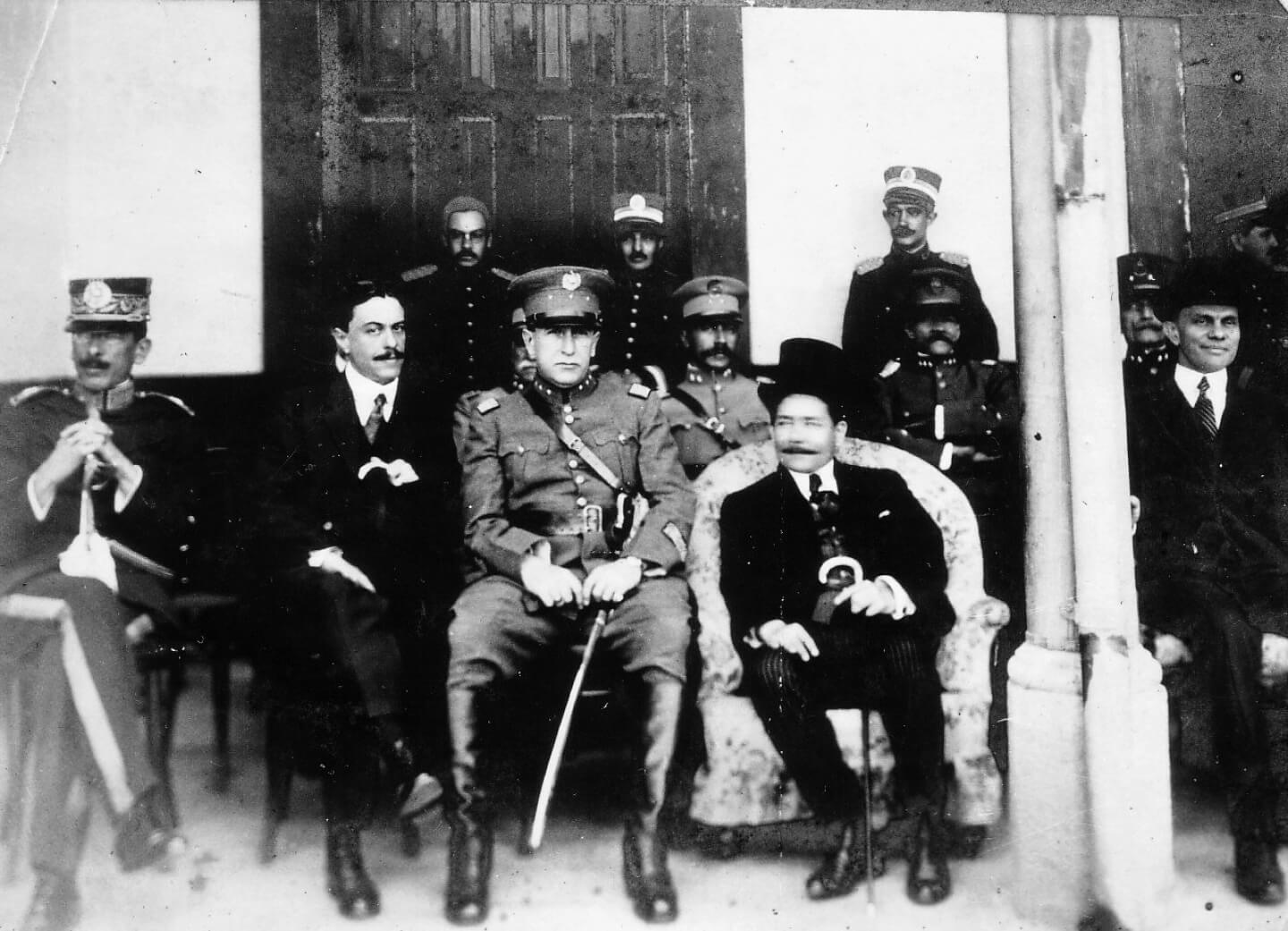President Jorge Ubico with his colleagues. 1940