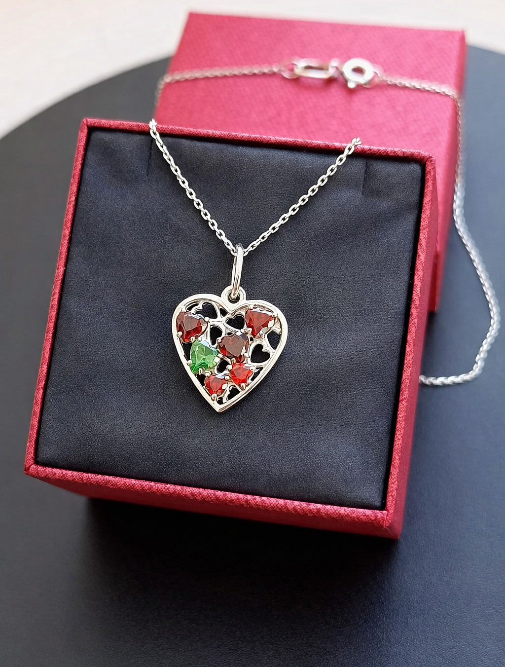 подвеска сердечко с разноцветными камнями, серебро, родирование