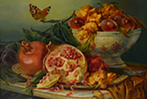 картина бабочка и спелые гранаты в вазе на столе