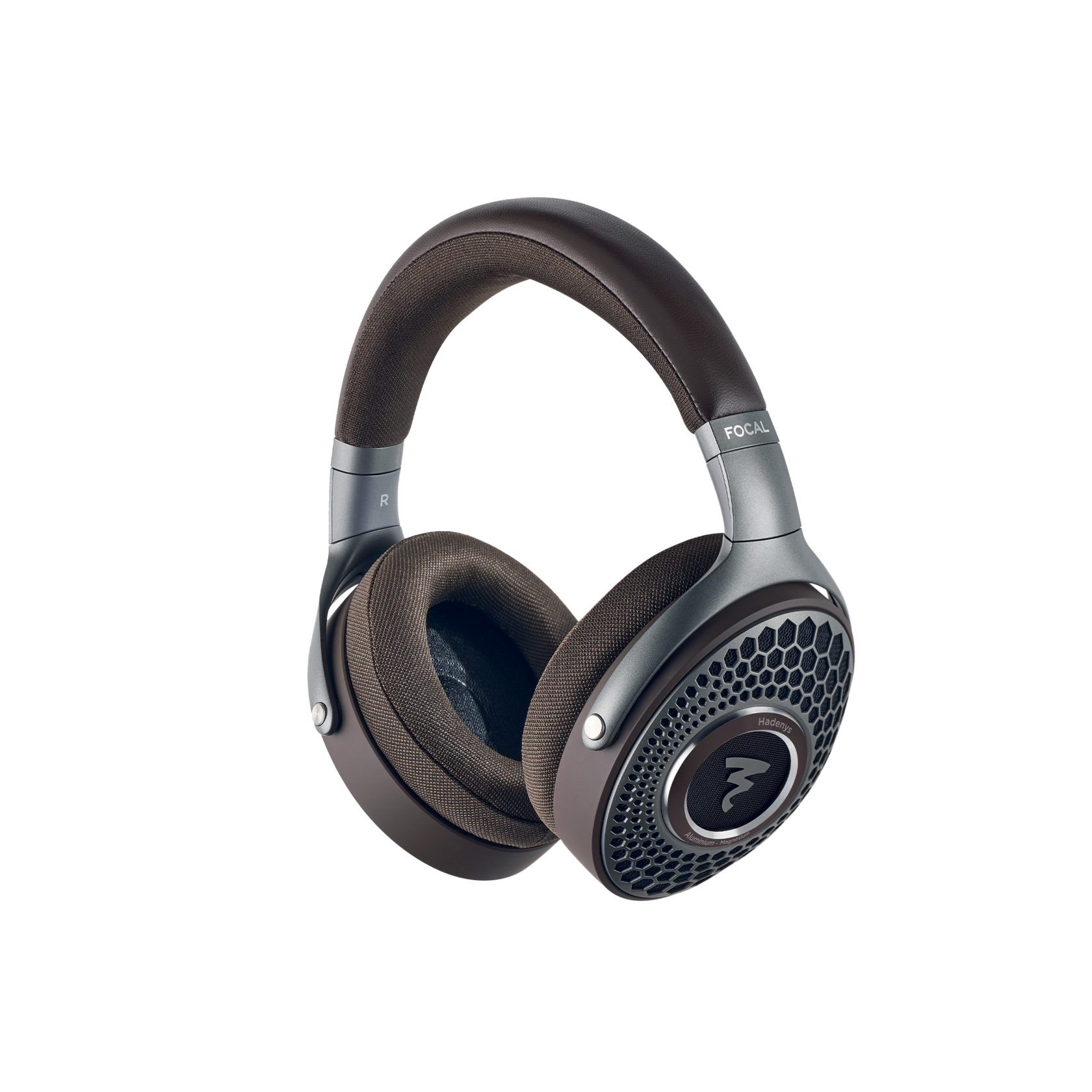 Focal Hadenys — закрытые проводные наушники с амбушюрами из натуральной кожи