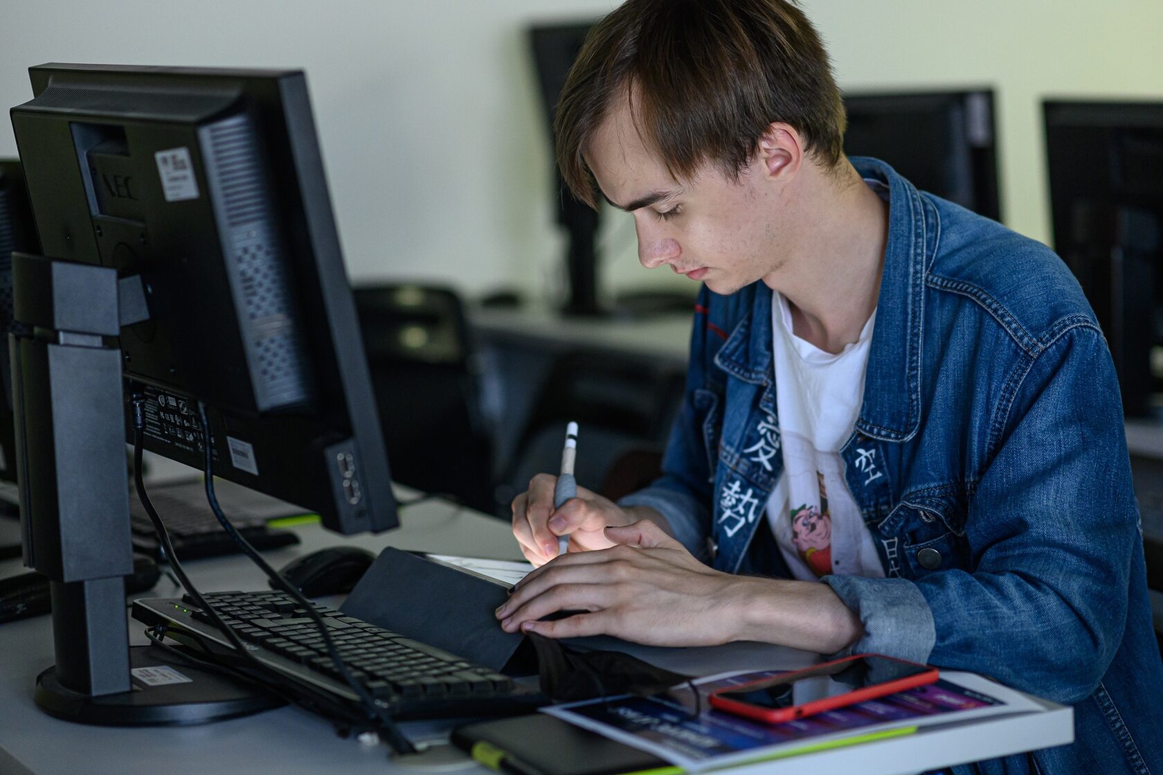 игры для программистов. команда разработчиков игр. про разработчиков. коллектив разработчиков. разработчик видеоигр.