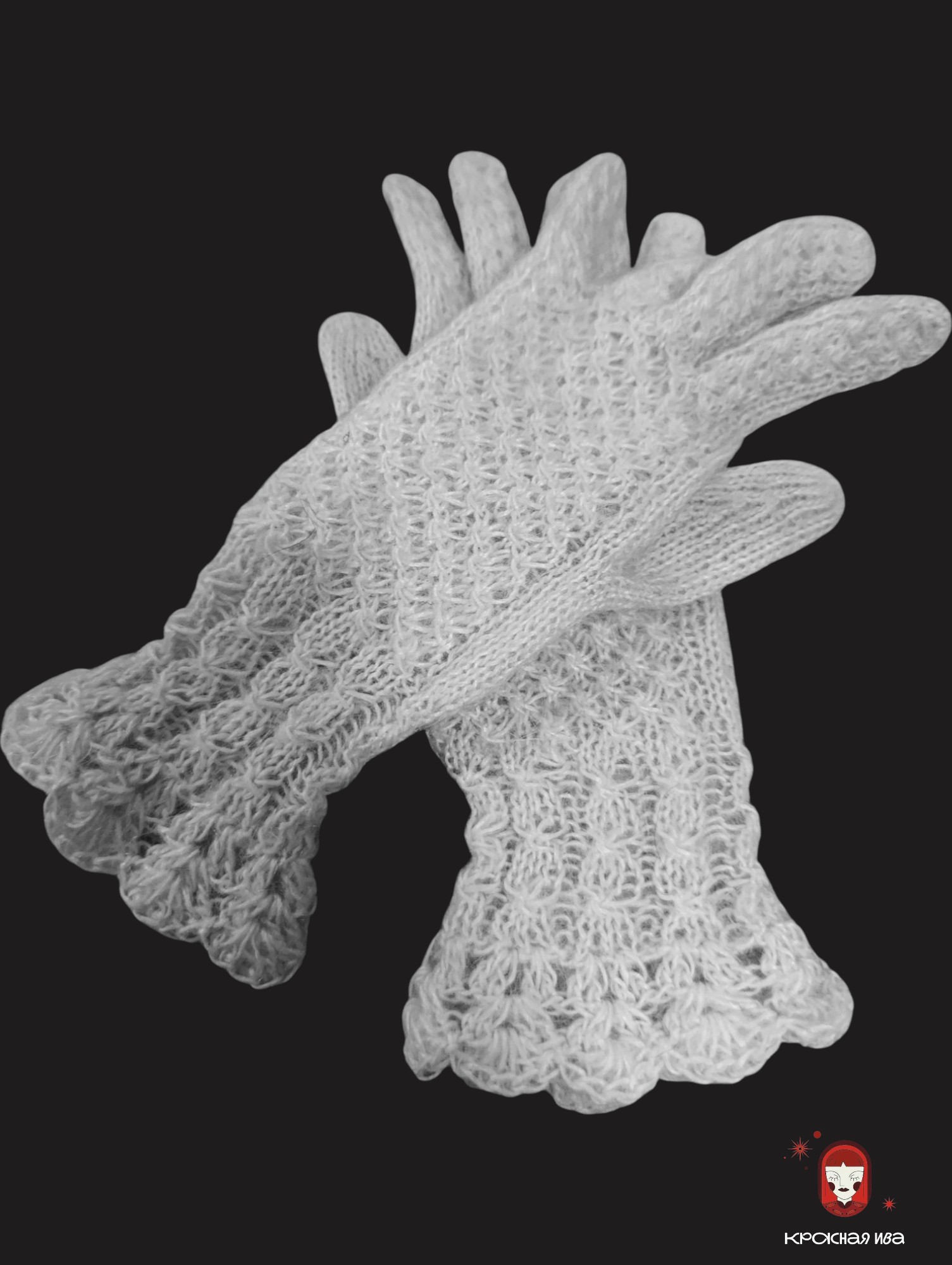 Белые вязаные ажурные перчатки из козьего пуха ручной работы