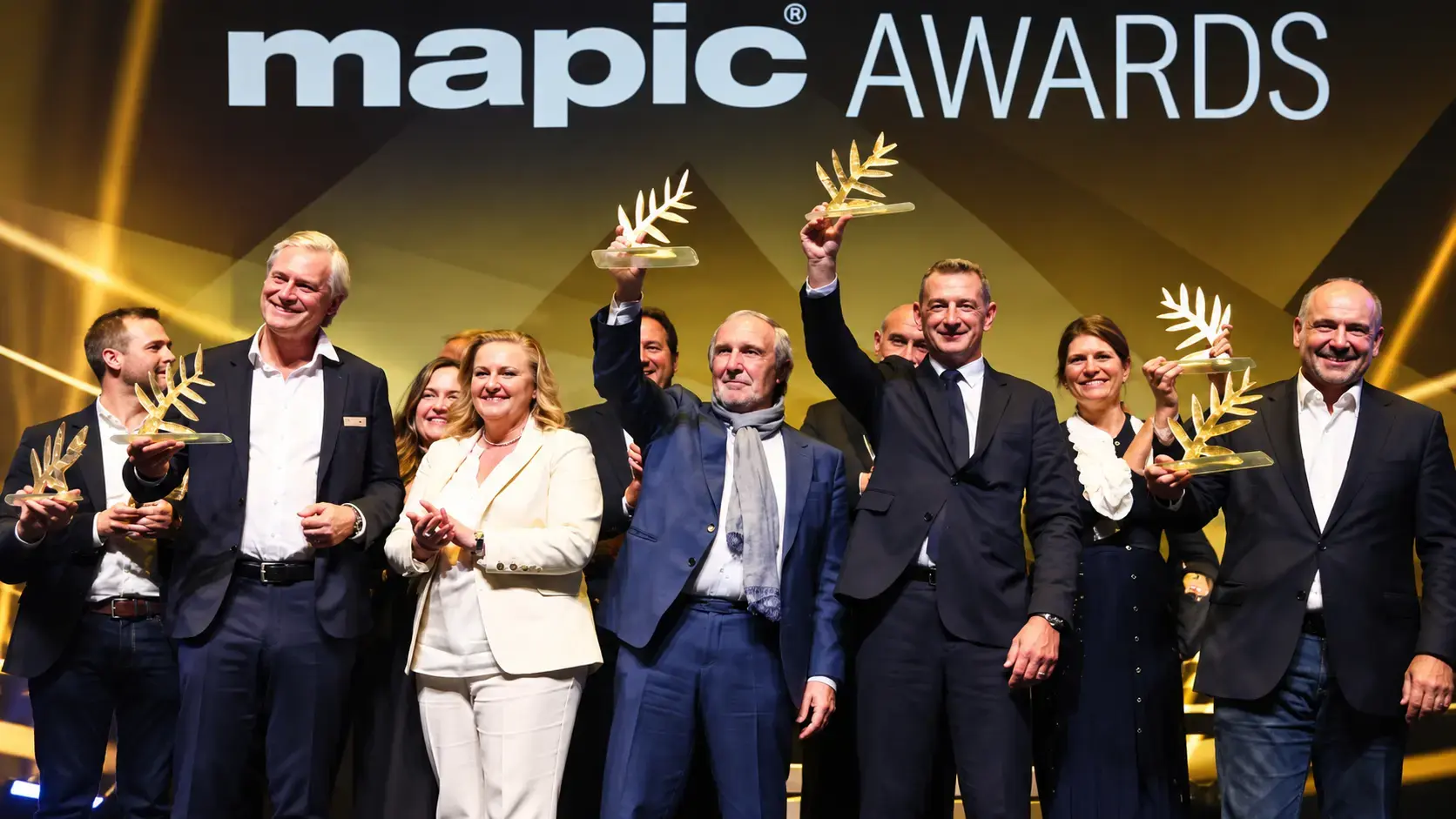 Didier Roche receiving a MAPIC Award in Cannes