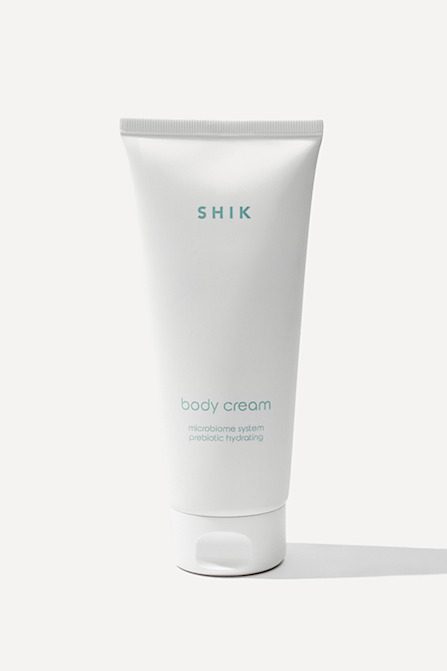 Зимняя женская куртка в цвете хаки. GATE31 — это минималистичный бренд верхней одежды из Санкт–Петербурга