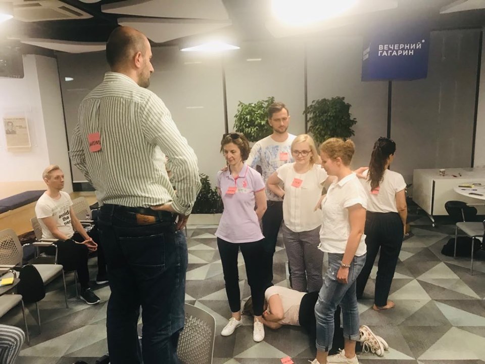 Figure 1 — the system as it is. Sberbank team in Social Presencing Theater session.