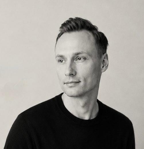 Роль CMO / Head of Marketing / Growth / Commercial Marketing в retail, e-commerce, fashion, beauty, FMCG или смежных потребительских рынках.