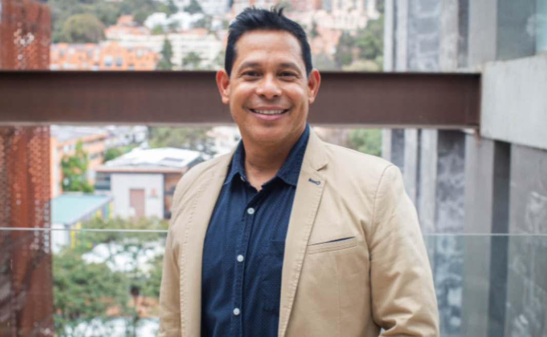 Profesor de El Bosque obtiene patente en EE. UU. por innovación en optometría