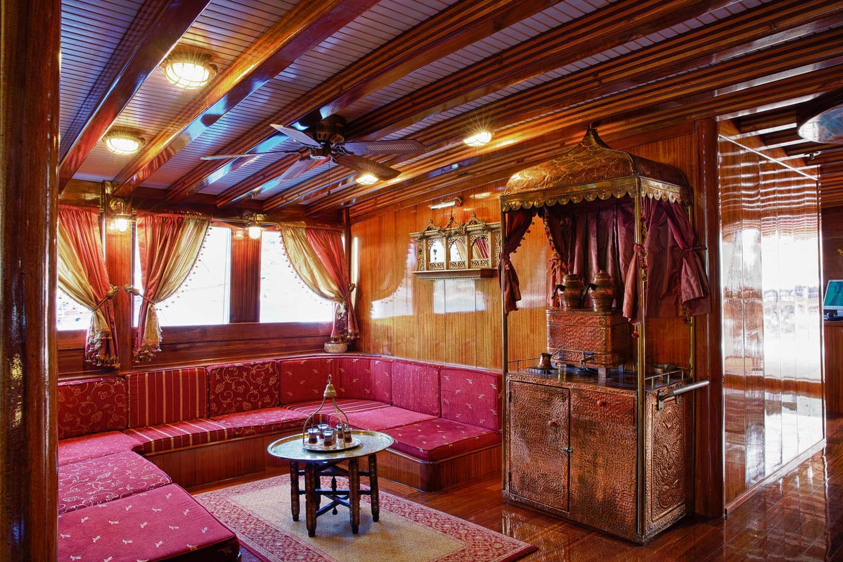 лаундж на яхте