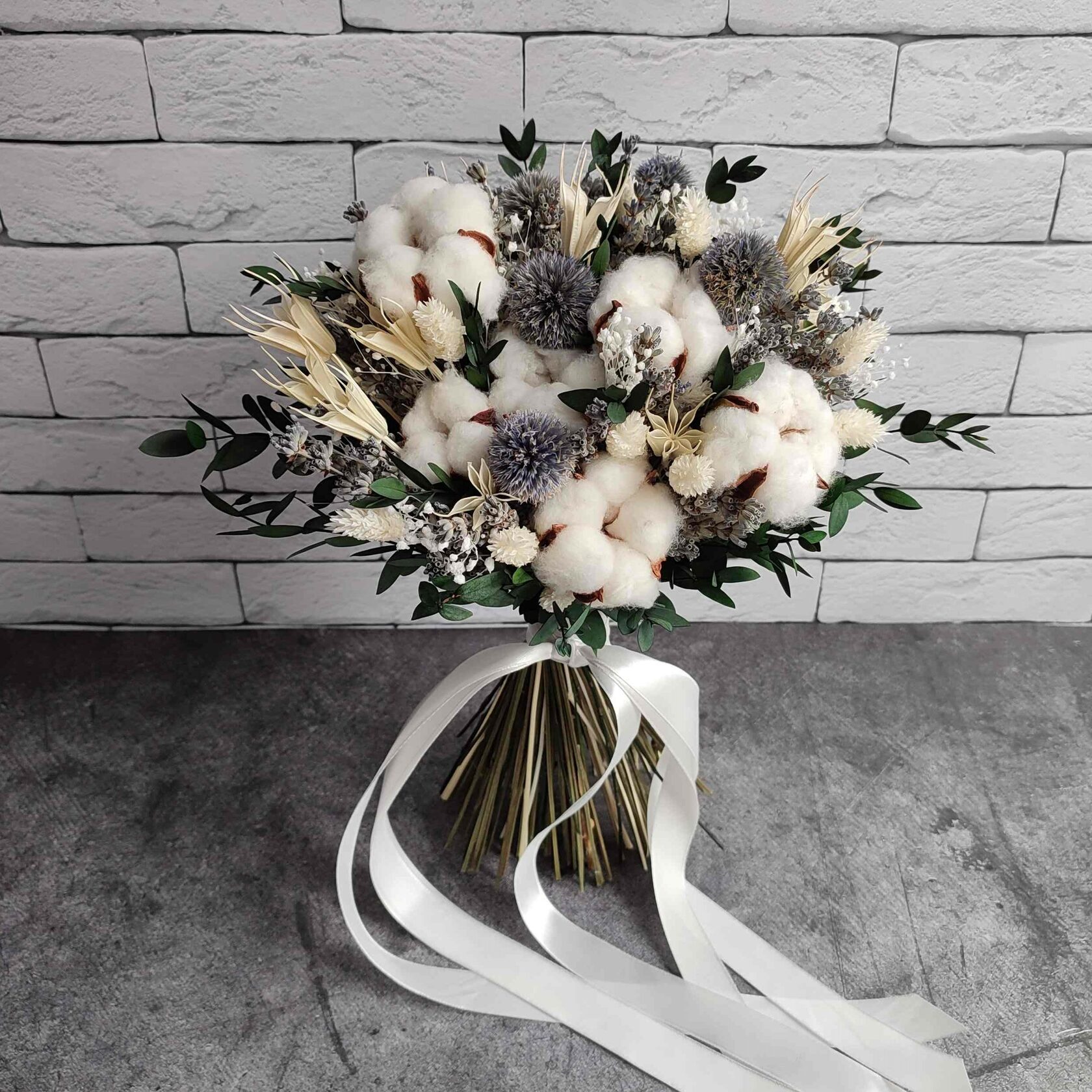 Букет из сухоцветов Снежное утро