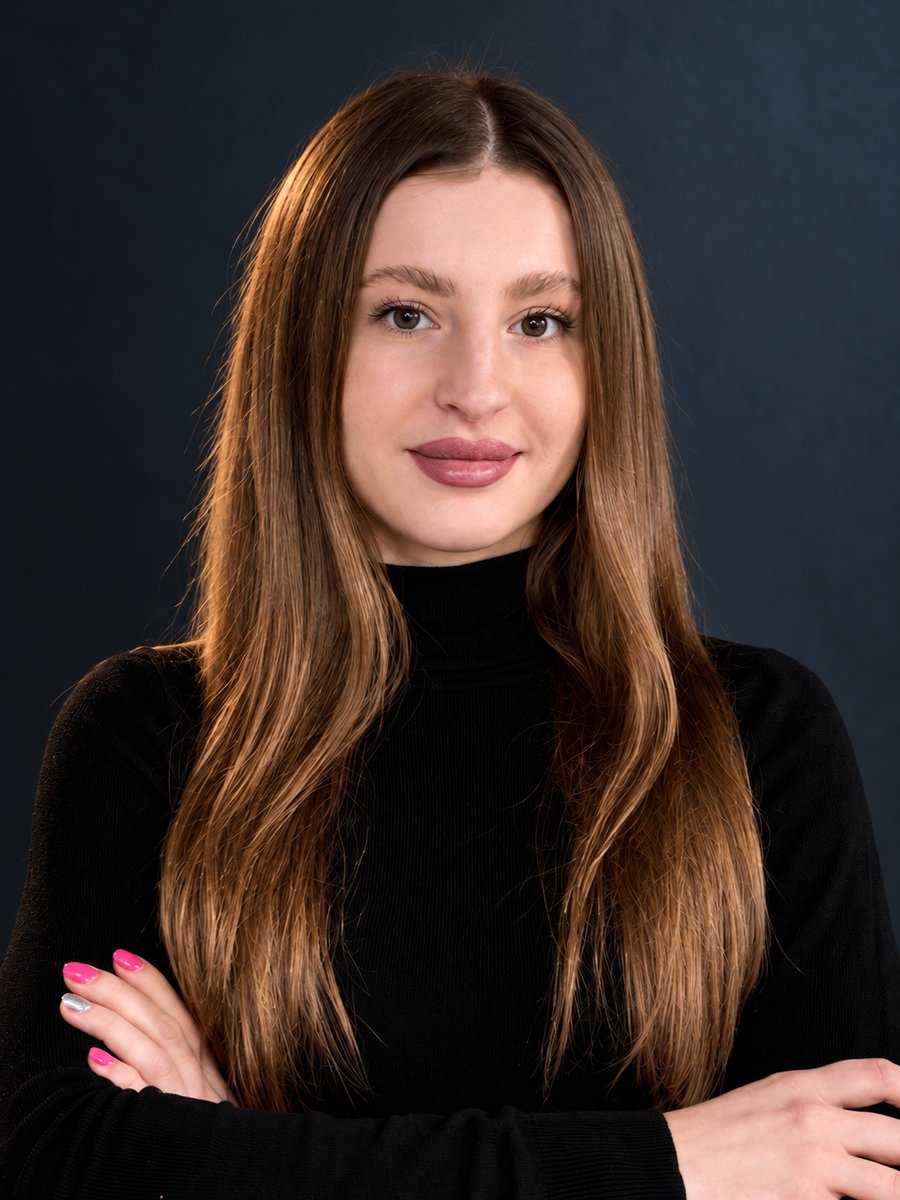 Ева Мадоянц, педагог по современной хореографии My Community