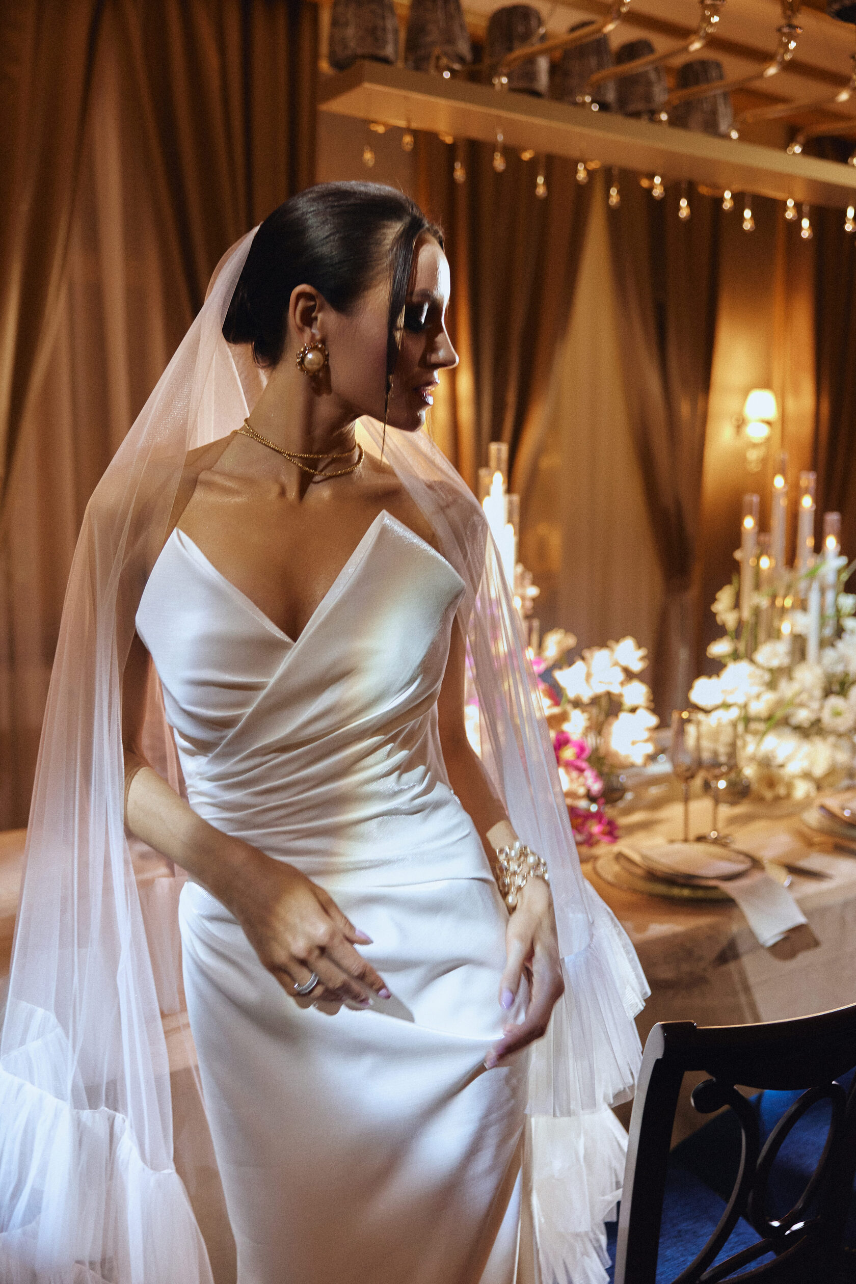 невеста в свадебном платье MonDestin