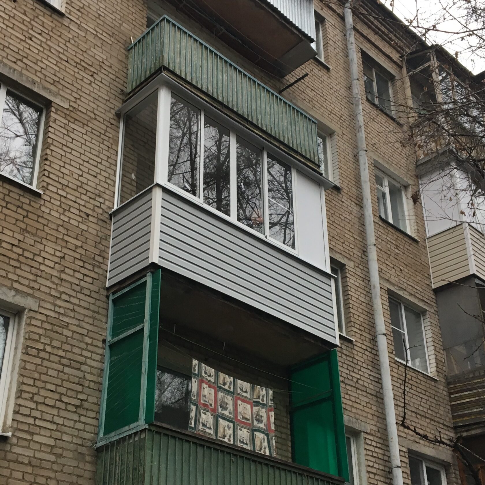 Остекление балкона Королев