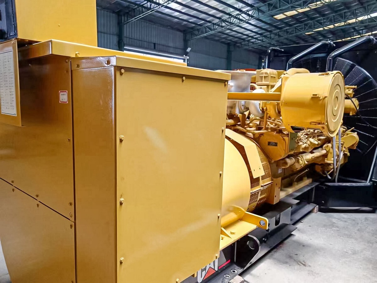 ДЭС Caterpillar C32 мощностью 800 кВт для ГОК