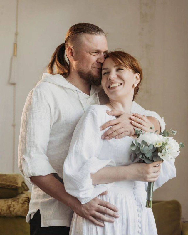 Участница Мётел с мужем