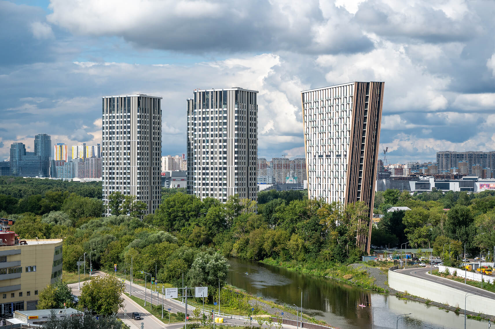 Строительная компания Юнивел. ЖК Стрешнево, корпус Восток. Полный цикл отделки МОП (24 этажа + парковка - Коридоры, лифтовые холлы, лестничные клетки, парковка, лобби - в т.ч. заказ мебели по индивидуальным проектам). Застройщик: Level Group