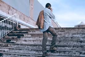 Подъем по лестнице