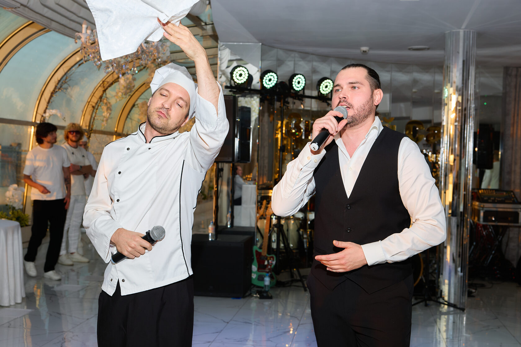 Поющие Официанты на корпоративе в отеле Золотое Кольцо Москва&amp;quot;