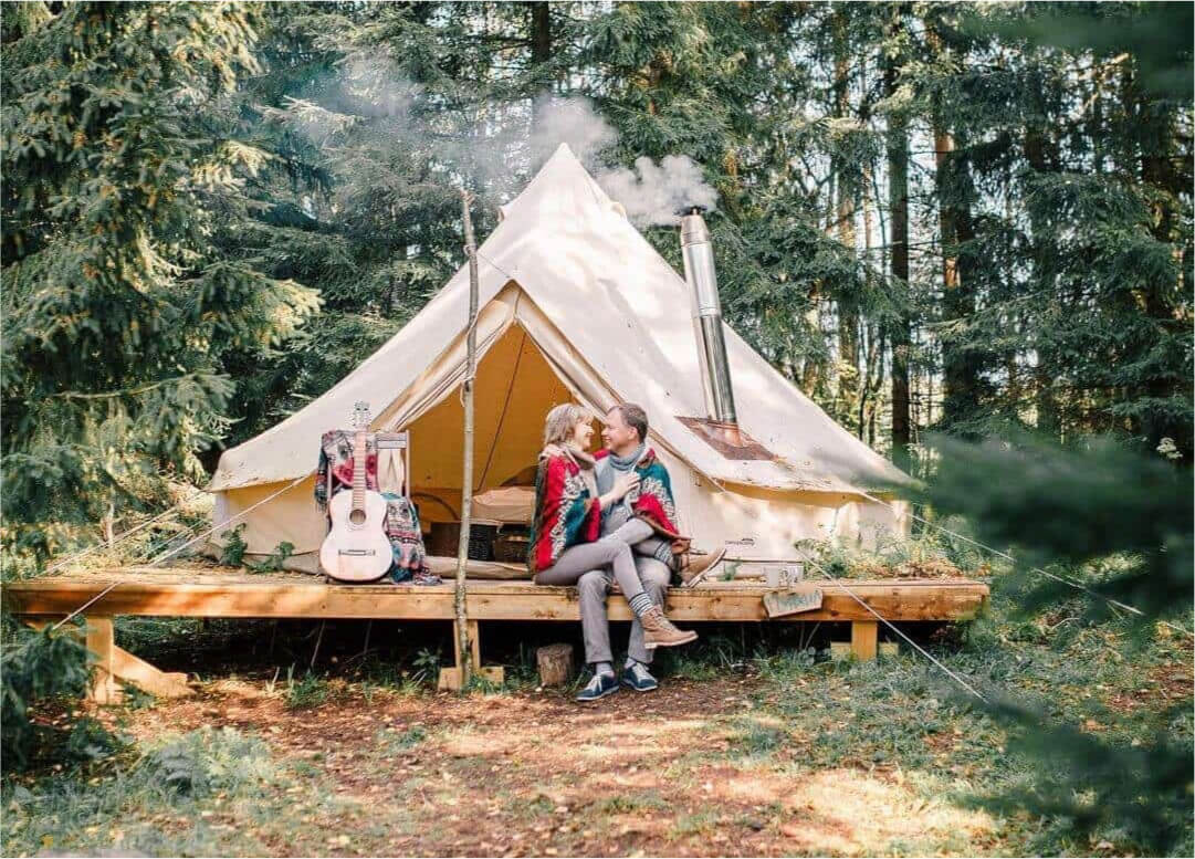 Нералах глэмпинг. Глэмпинг куршская коса. Глэмпинг сила. Глэмпинг шатры карелия. Глэмпинг сила.