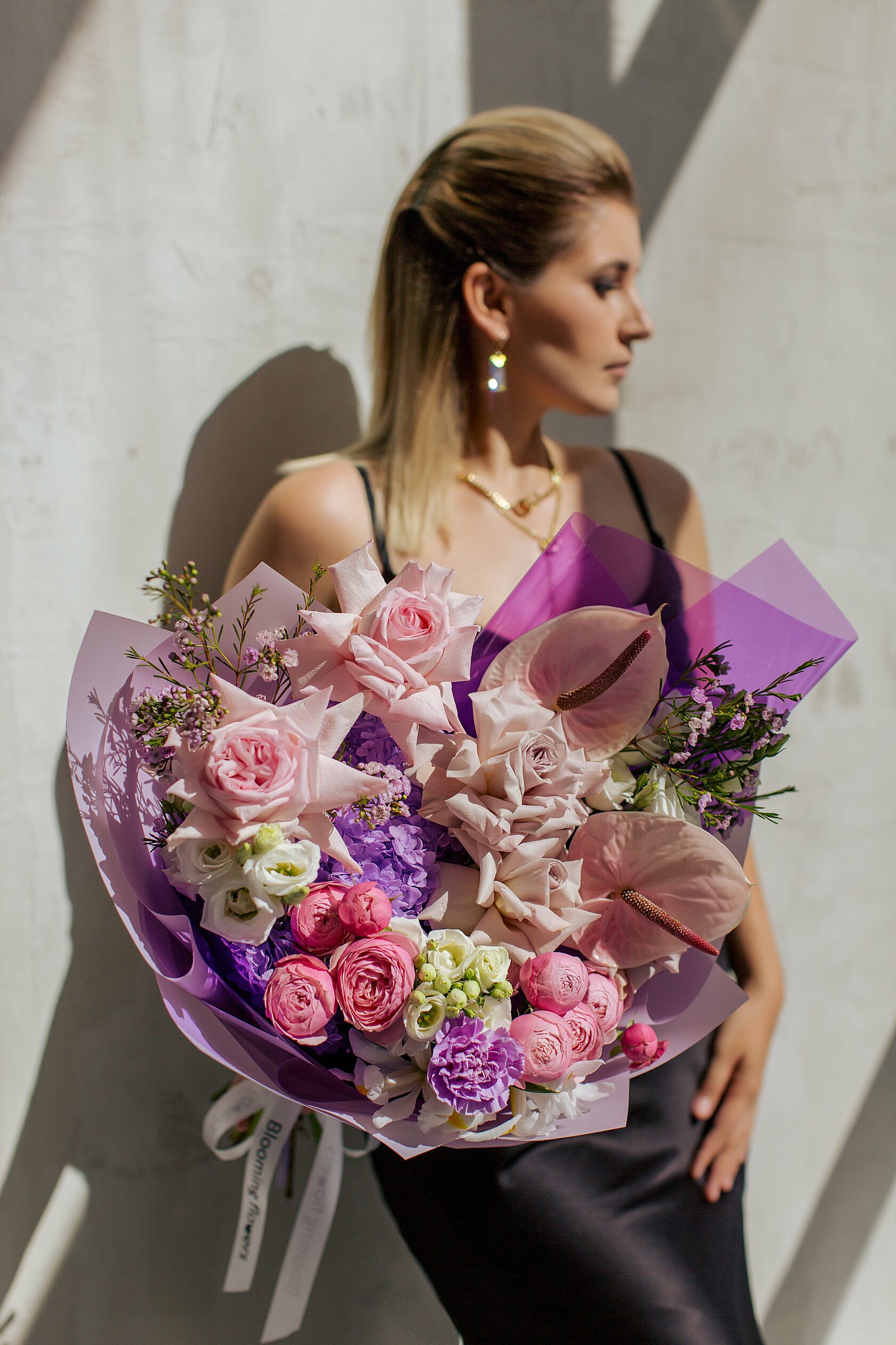 Доставка цветов и букетов в Сочи, Адлер, Красная поляна, Сириус.