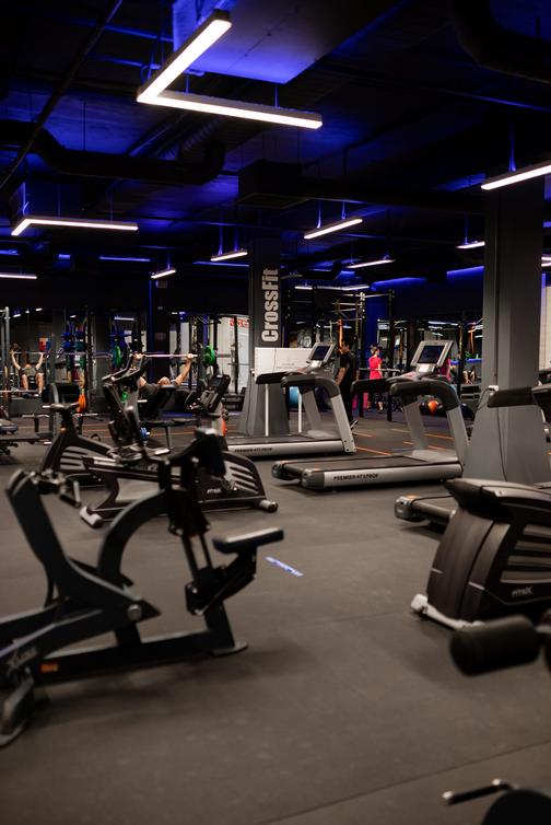 Тренажерный зал Sky Fitness в Митино