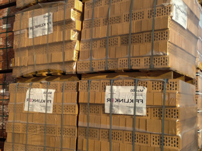 Кирпичи с которыми легко справляться вилочные погрузчики Hyundai