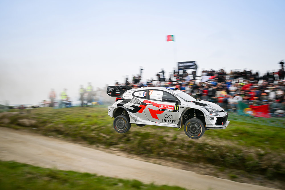 Себастьен Ожье и Венсан Ландэ, Toyota GR Yaris Rally1 (A-7545), ралли Португалия 2025 / Фото: Toyota Gazoo Racing WRT
