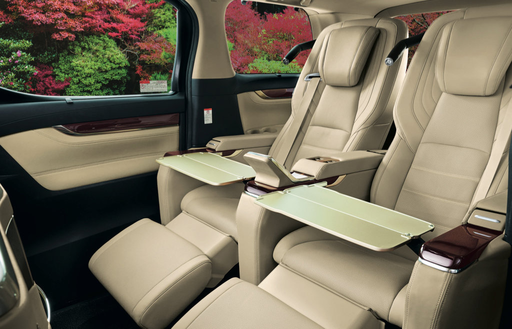 Toyota Alphard Executive Lounge