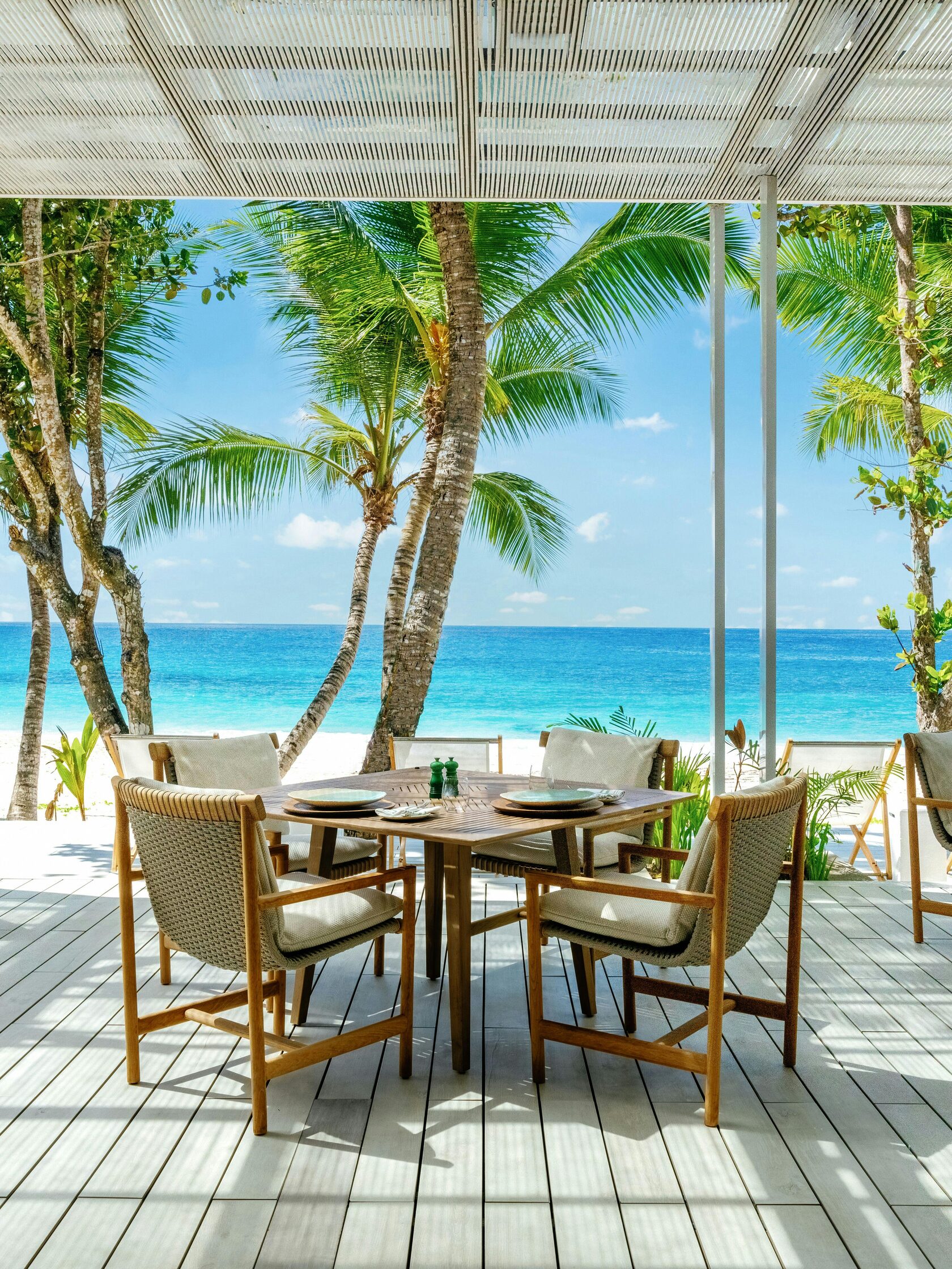 Пляжный ресторан Sula Cheval Blanc Seychelles