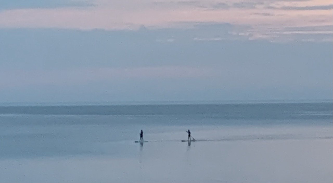 Встреча заката в море