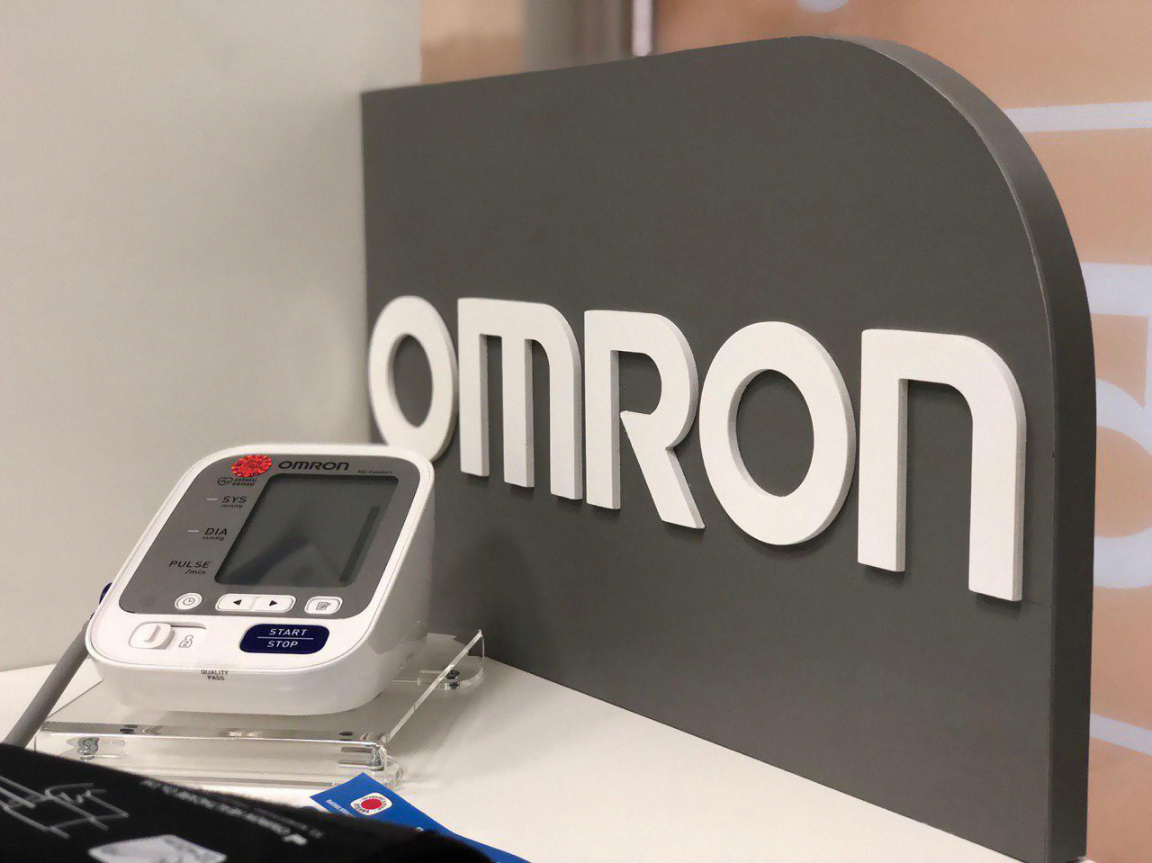 OMRON | Разработка торгового оборудования, мерчандайзинг