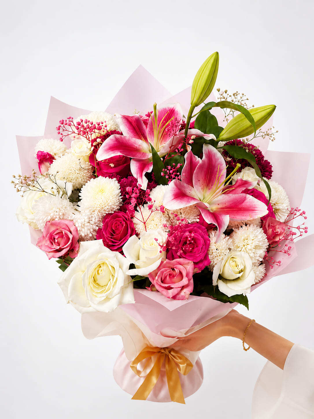 Luxury flower bouquet for delivery to Morocco from Canada