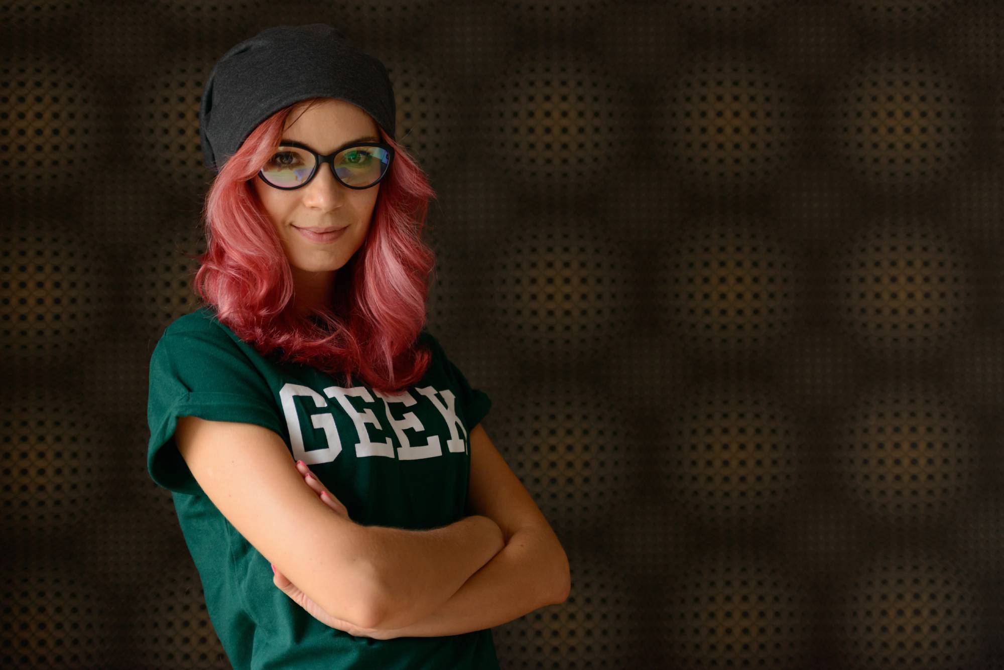 Foxy geek girl. Девушка-гик. Девочка гик. Американ гик герл.