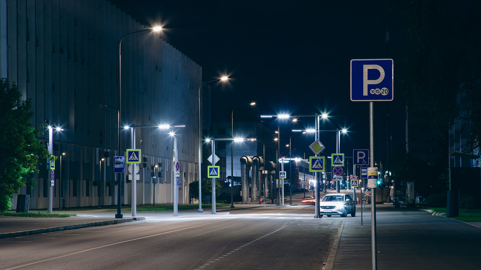 Освещение улиц вокруг МЦД Перово в Москве