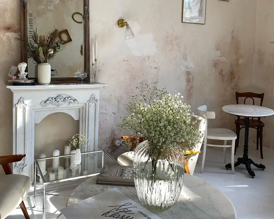 023 — Vseklassno Coffee Bar