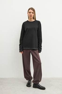 Свитер красный с вышивкой. Captain's Mate - российский бренд одежды для романтиков и путешественников.