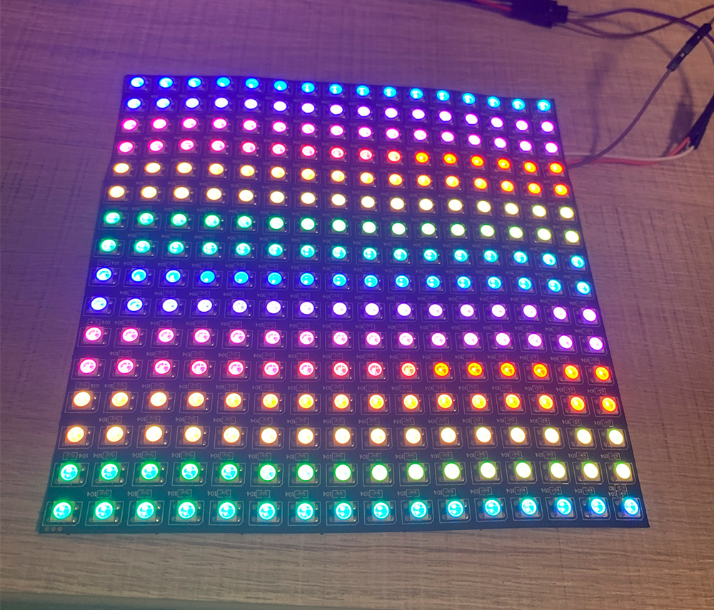 Адресна LED матриця