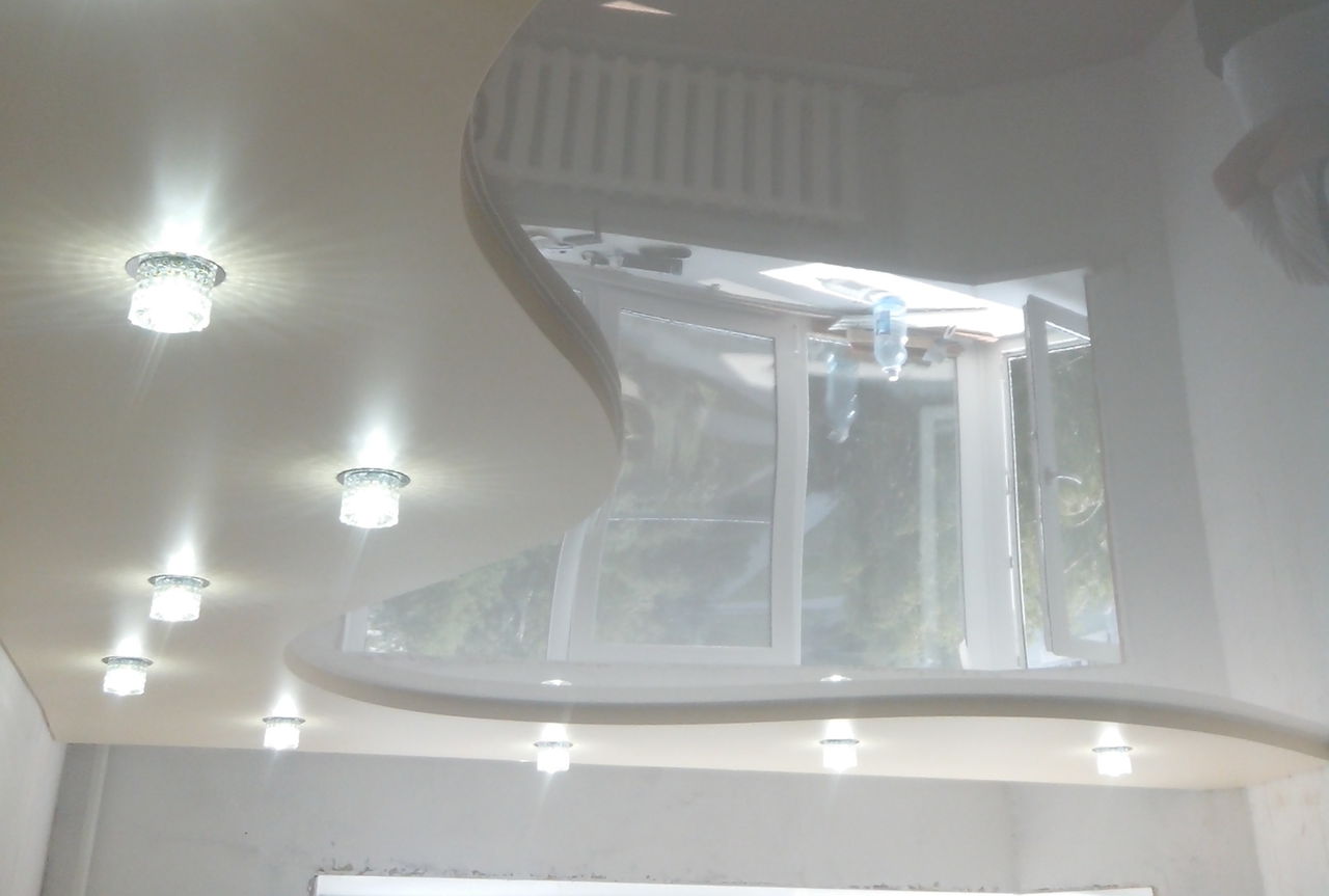 светильники для глянцевых натяжных потолков фото