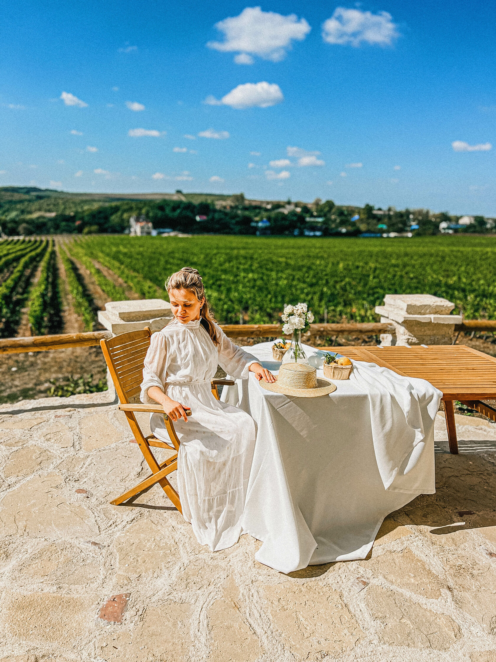 Chateau andre. Шато Андре Анапа. Шато Андре винодельня. Поместье Шато Андре, Хутор школьный. Шато Андре Анапа винодельня интерьер.