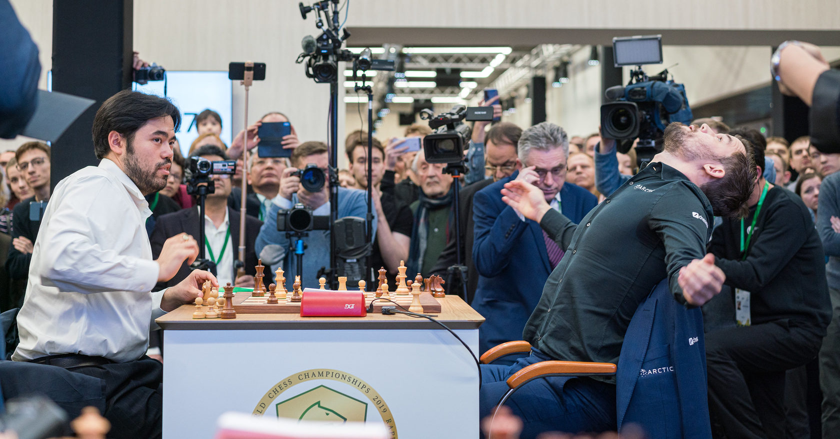 Magnus Carlsen on track to win