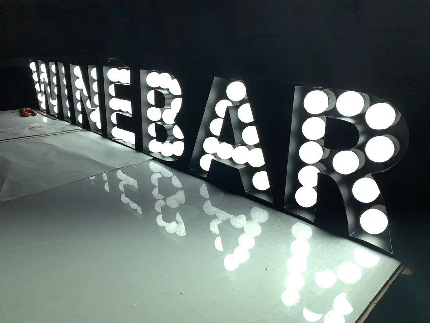 Объемные буквы из пластика: световые буквы из ПВХ на заказ по выгодной цене