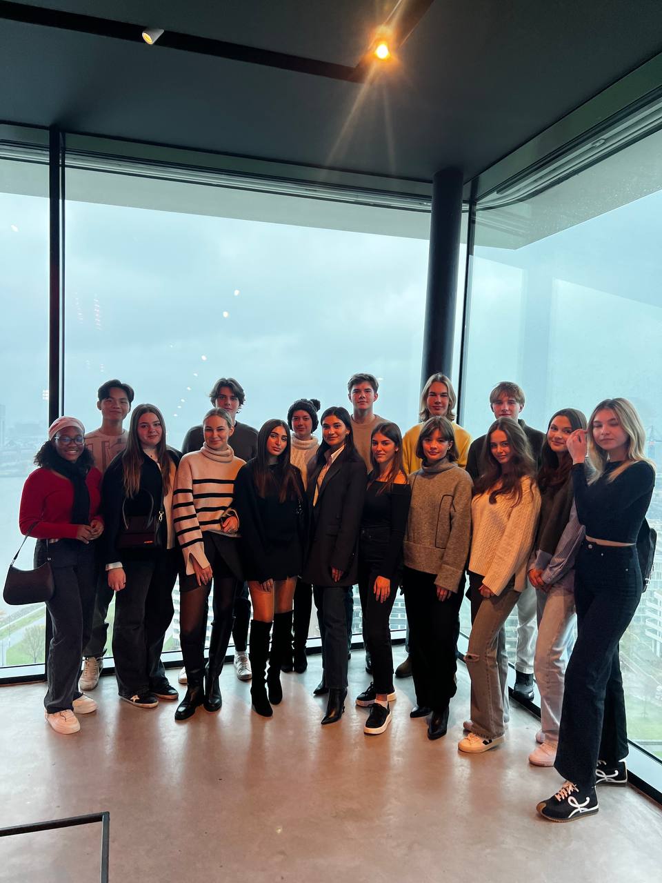 Студенты обучаются за рубежом в 2026 году в университетах Великобритании, США, Австралии и Европы по программам на английском языке, включая направления в ИИ, Data Science и международную карьеру.