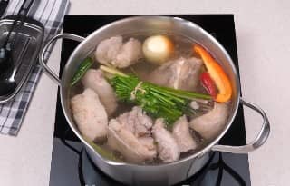 Приготовление харчо из говядины по-грузински с рисом: шаг 3