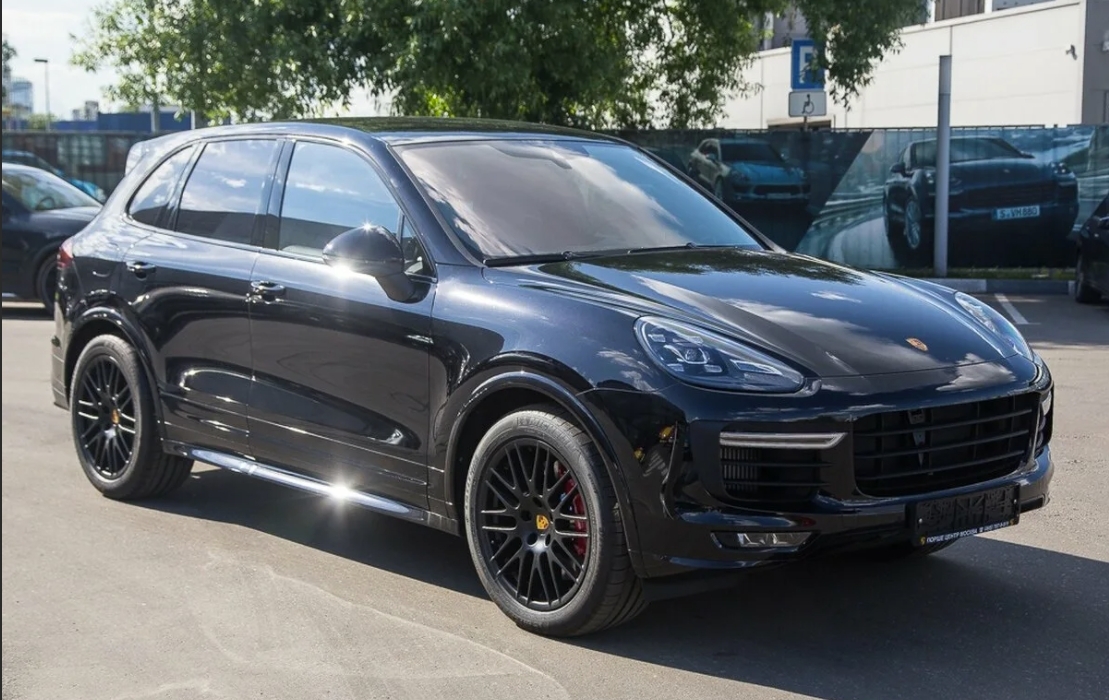 Надежный порше. Cayenne GTS черный.